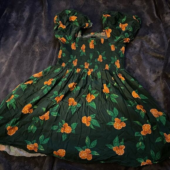 Disney Her Universe Minnie mouse oranges box lunch exclusive - Picture 2 of 6